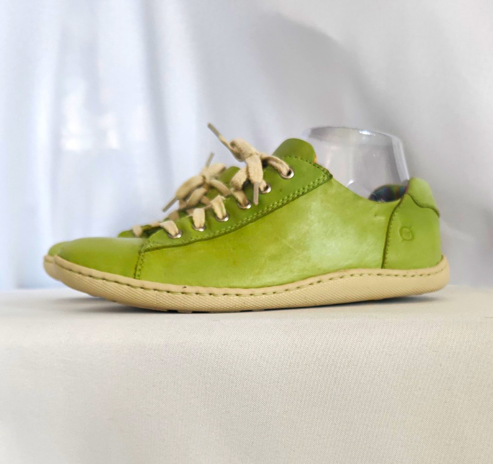 Born Green Leather Lace-Up Low Top Round Toe Sneakers Women's US 8.5